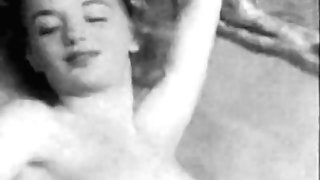 Nude Big-boobed Damsel Similar to Marilyn Monroe (1950s Antique)